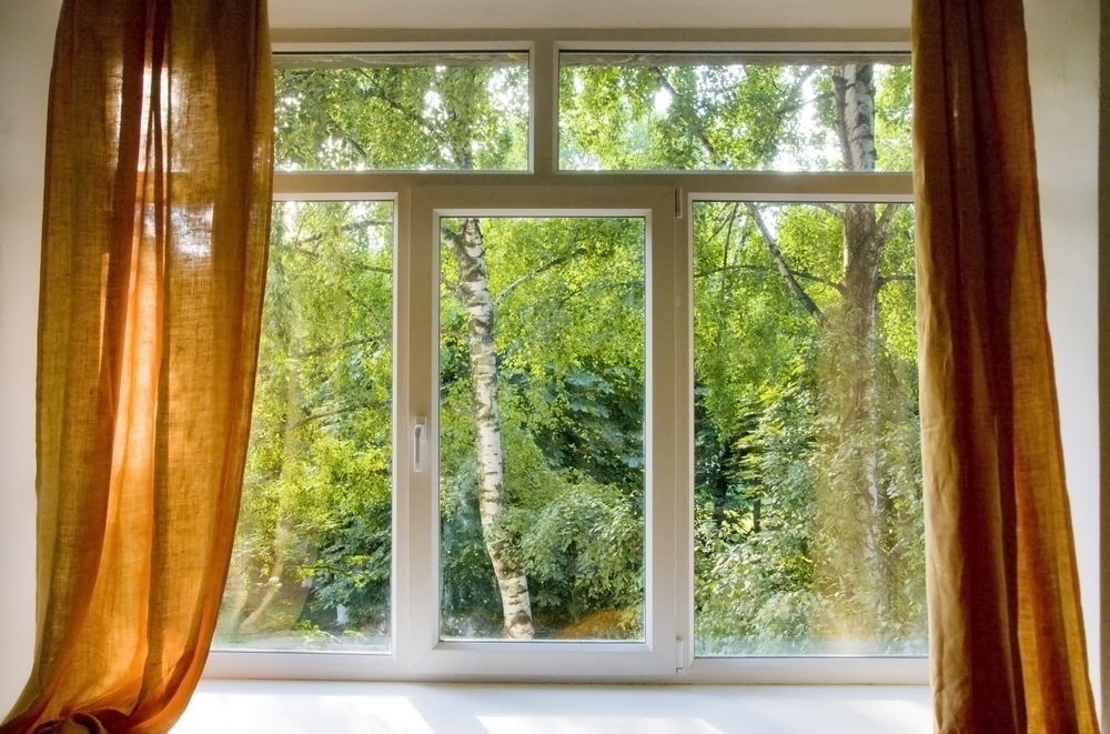 Окна в домах из сип панелей